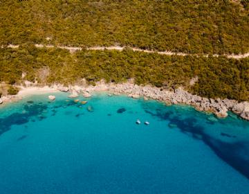 What to Expect on Your First Boat Tour in Parga