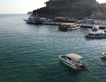 Family Boating: Tips for a Fun and Safe Day at Sea